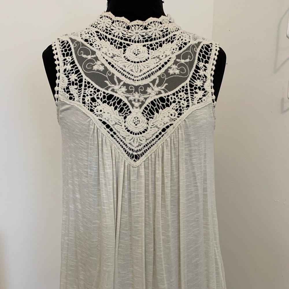 Boho knit tank with Lace detail